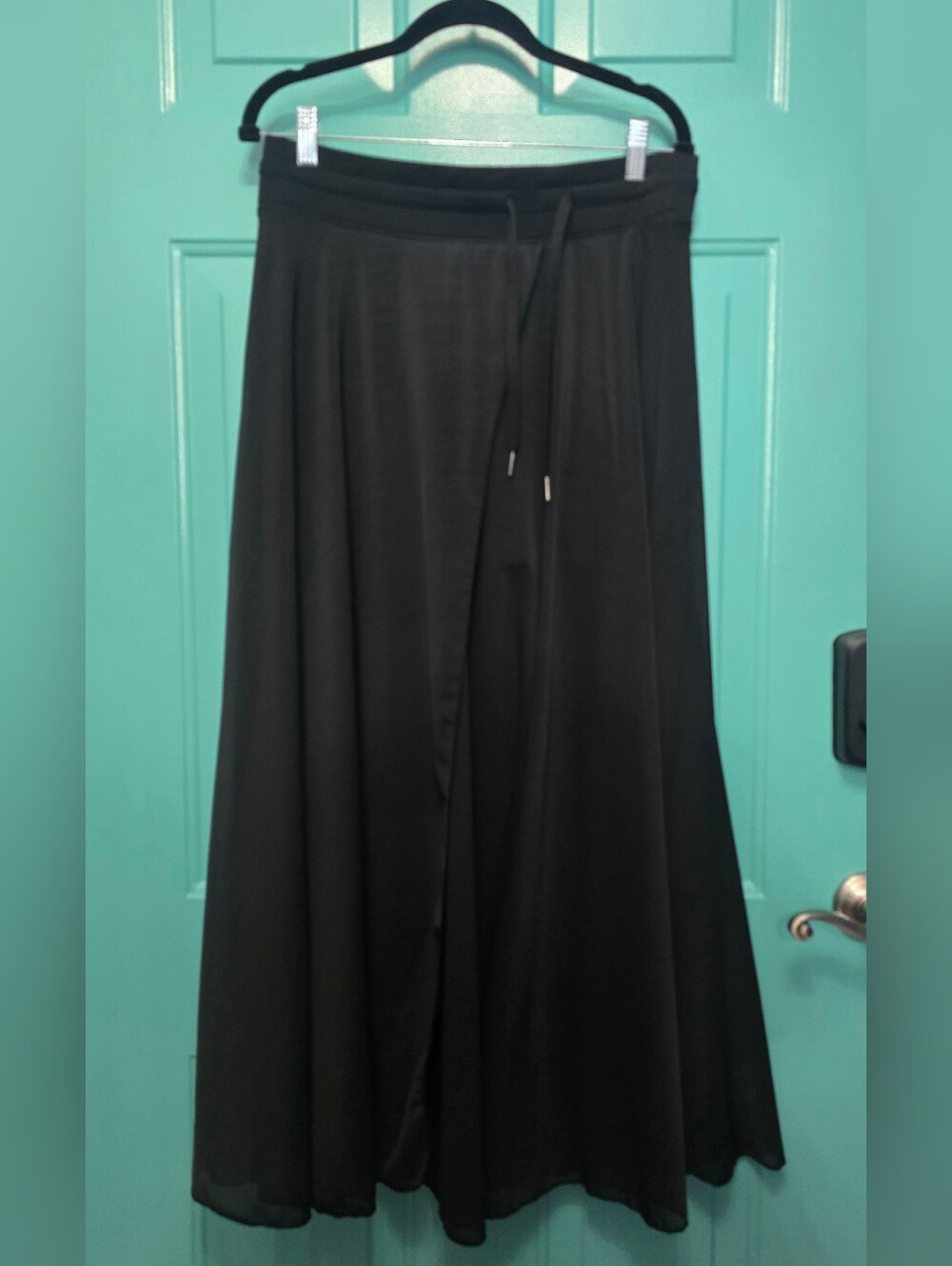 HALARA Black Maxi Skirt with Drawstring Waist